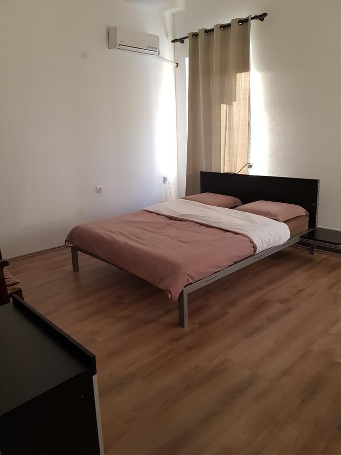 Dnd-X Hotell Pančevo Eksteriør bilde