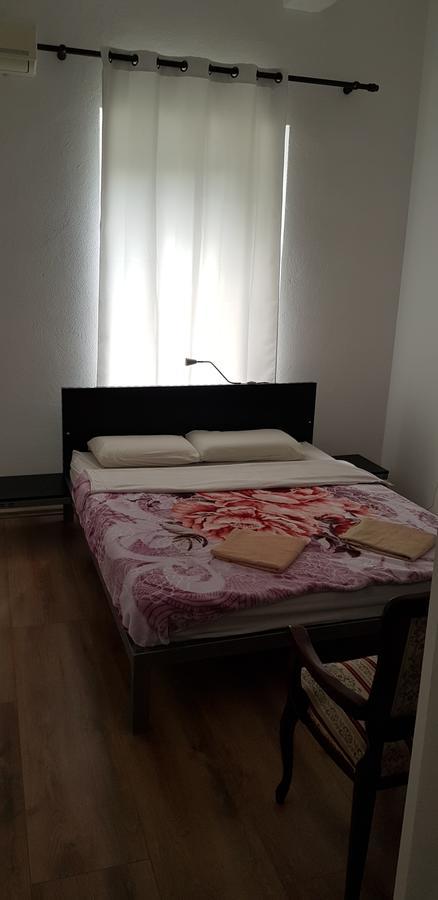 Dnd-X Hotell Pančevo Eksteriør bilde