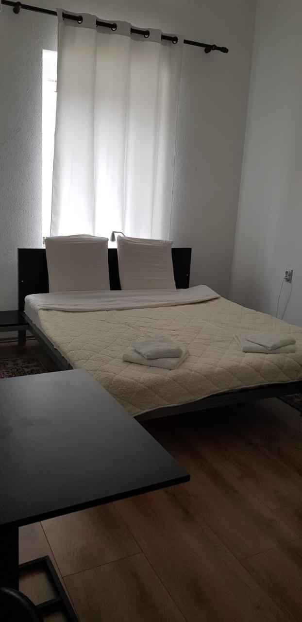 Dnd-X Hotell Pančevo Rom bilde