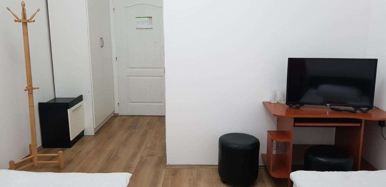 Dnd-X Hotell Pančevo Eksteriør bilde