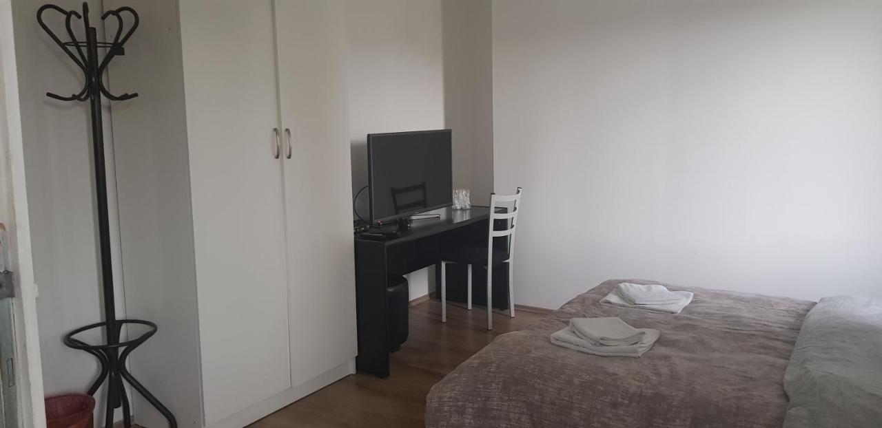 Dnd-X Hotell Pančevo Eksteriør bilde